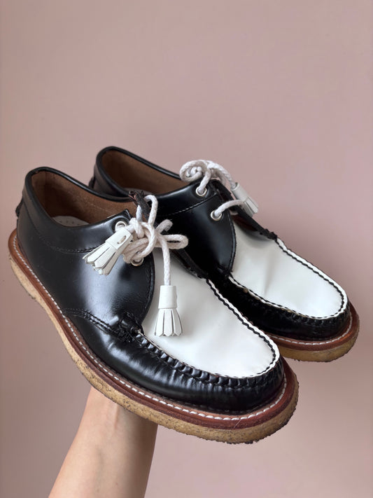 Weejuns black white loafers size UK6.5
