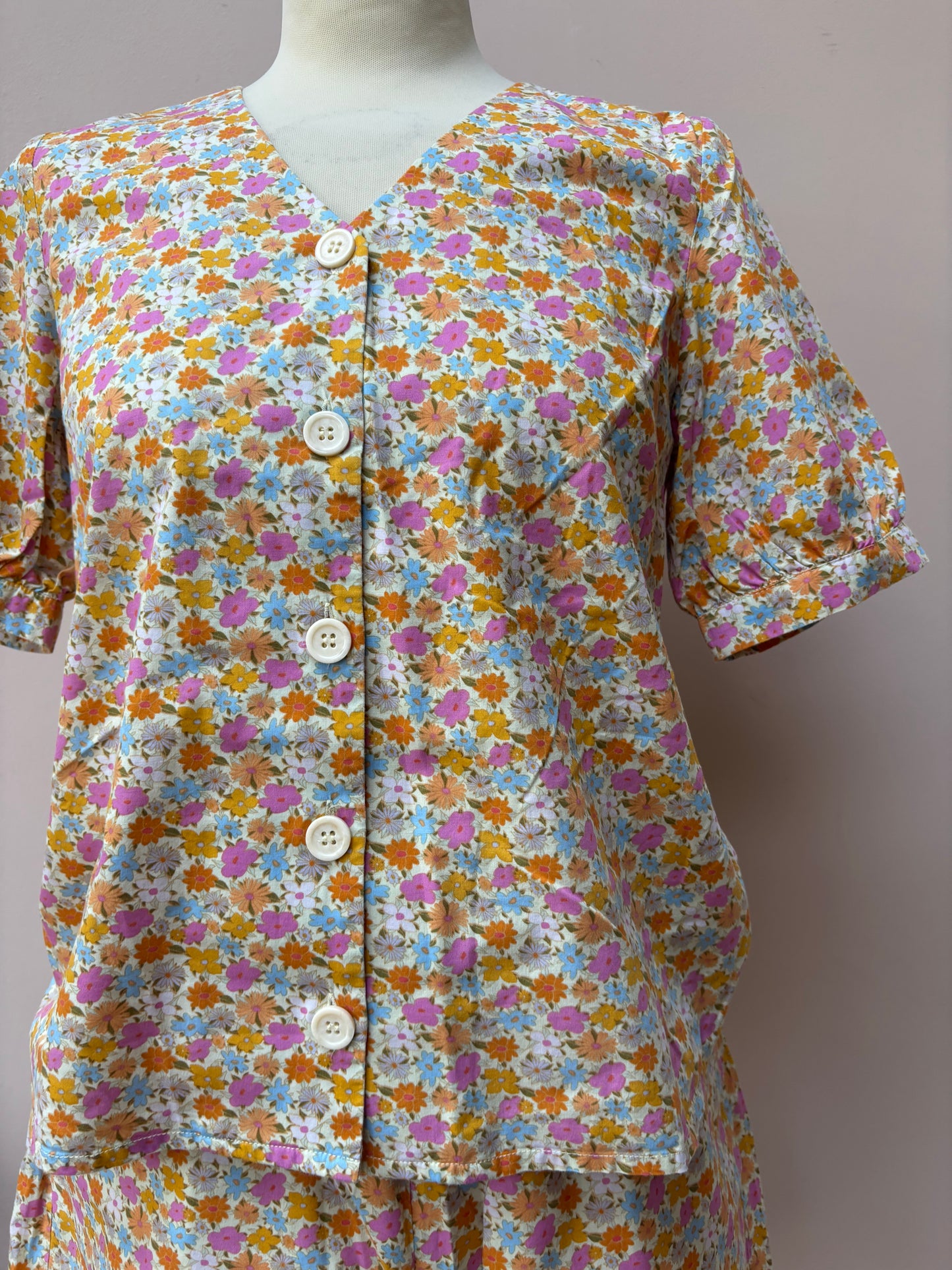 Floral cotton shorts set size 6/8 top size 10 bottom