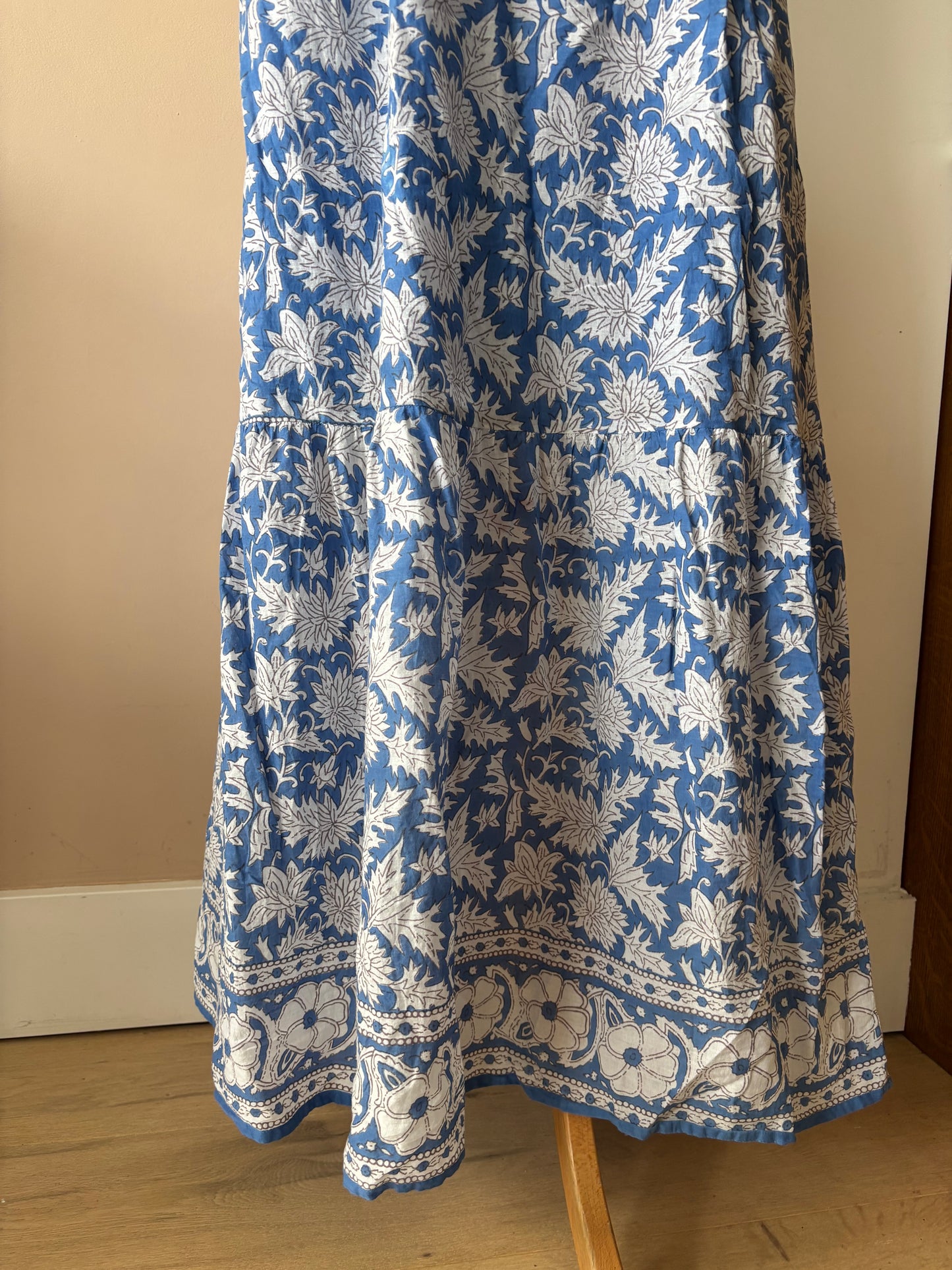 Patterned 100% cotton one shoulder dress size Medium