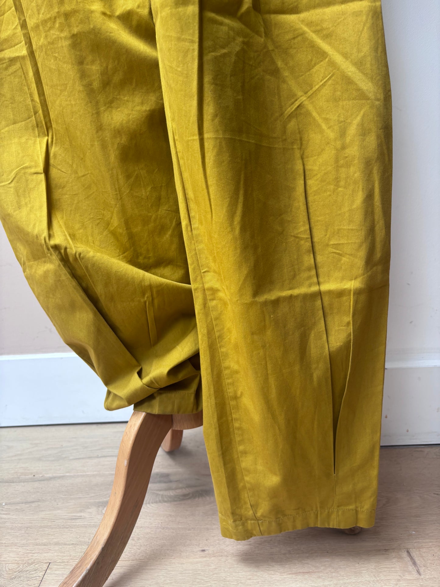 Mustard barrel shape cotton trousers size 10