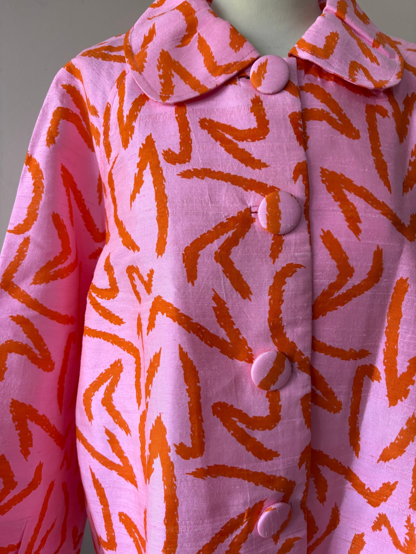 Bright 100% silk jacket size Large