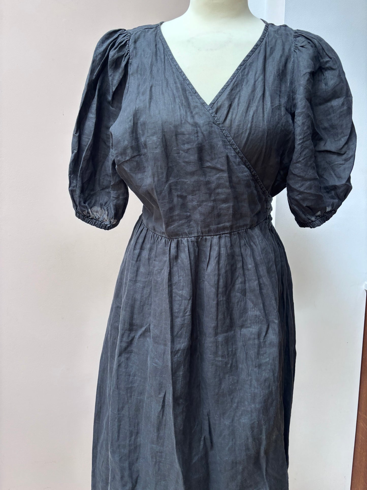 Black 100% linen wraparound puff sleeve dress size 12