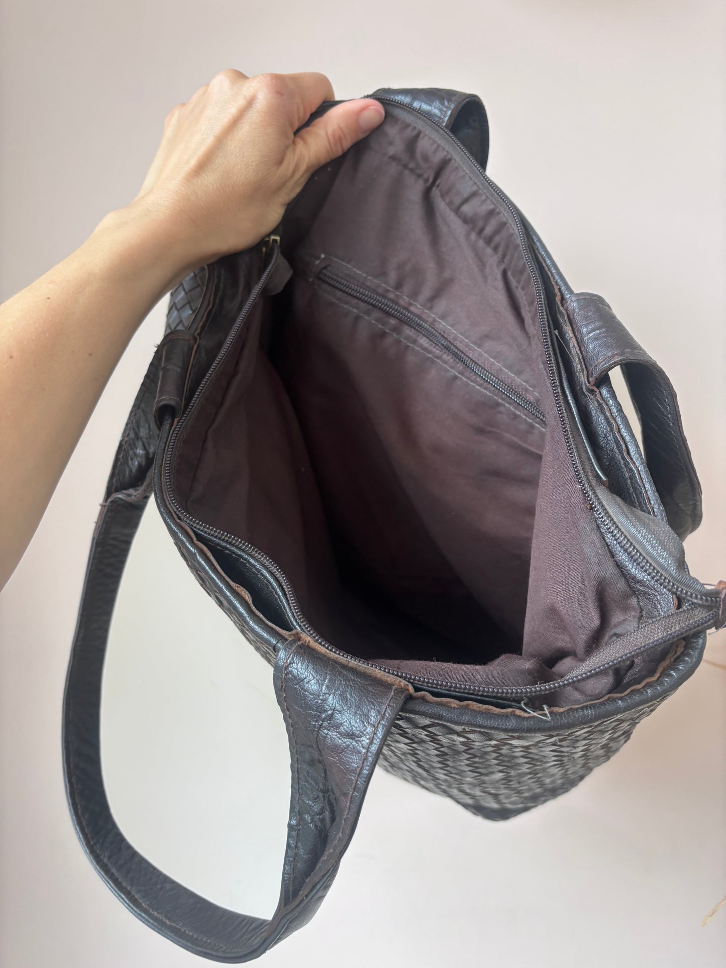 Grey suede bag with tassel