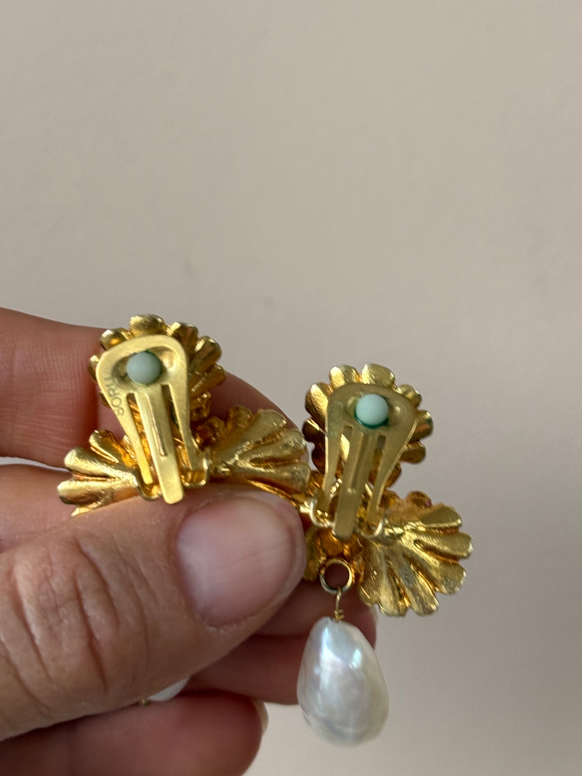 Soru gold and pearl clip on earrings