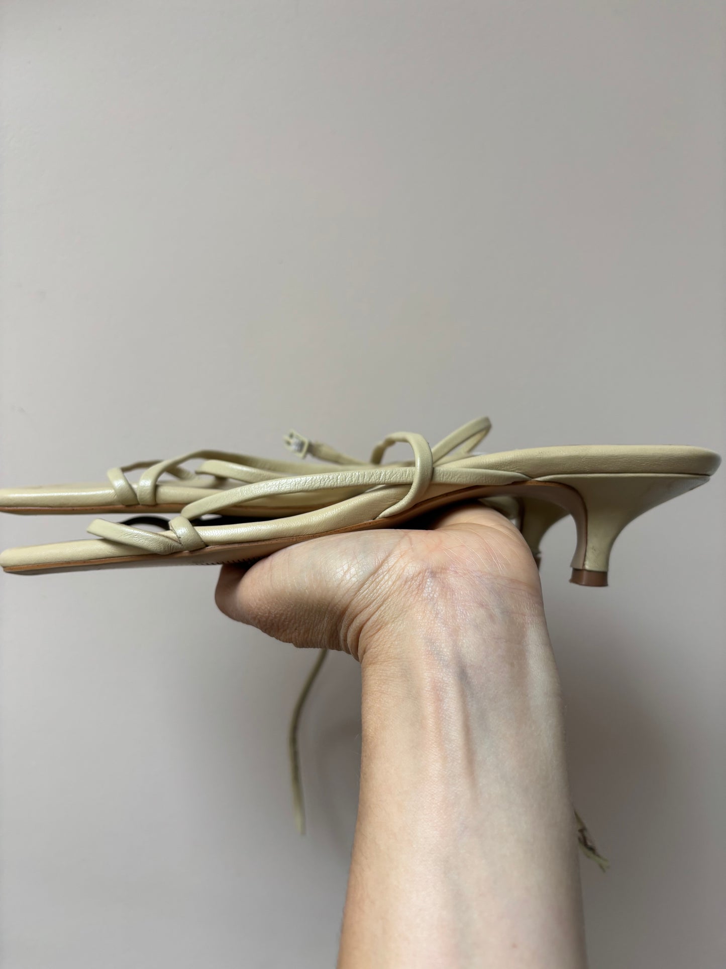 Beige leather laced kitten heels size UK7