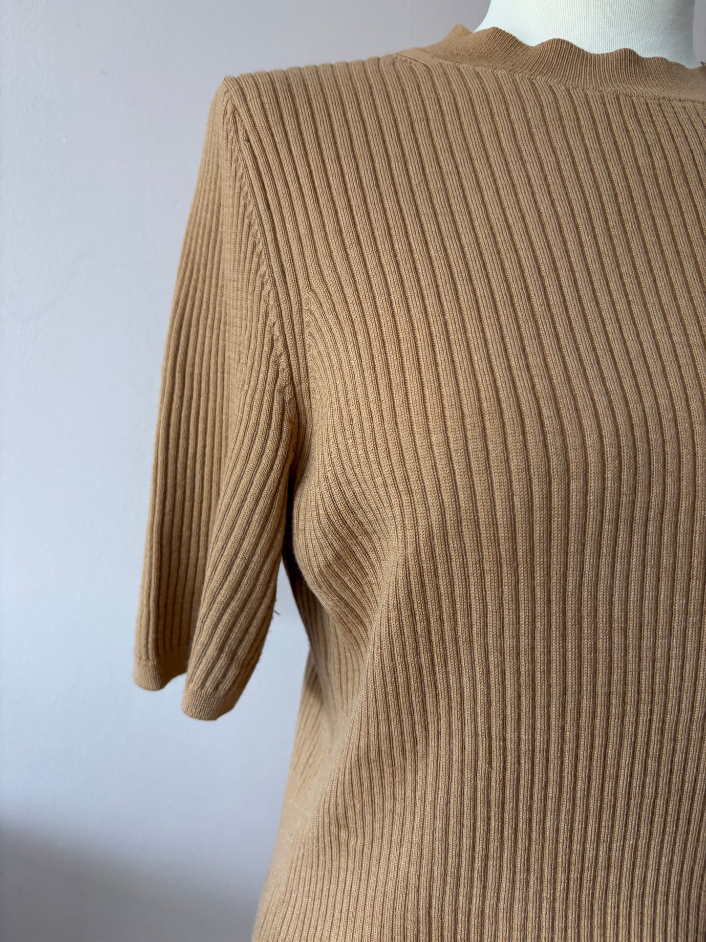 Caramel ribbed wool top size 14