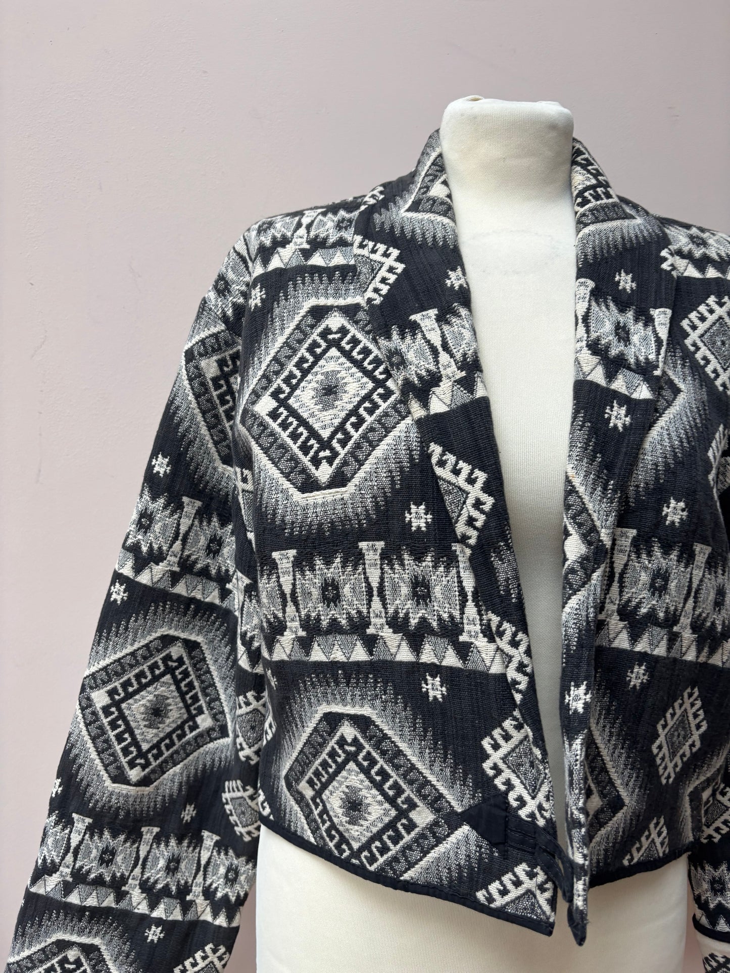 Vintage 100% cotton cropped jacket size 12