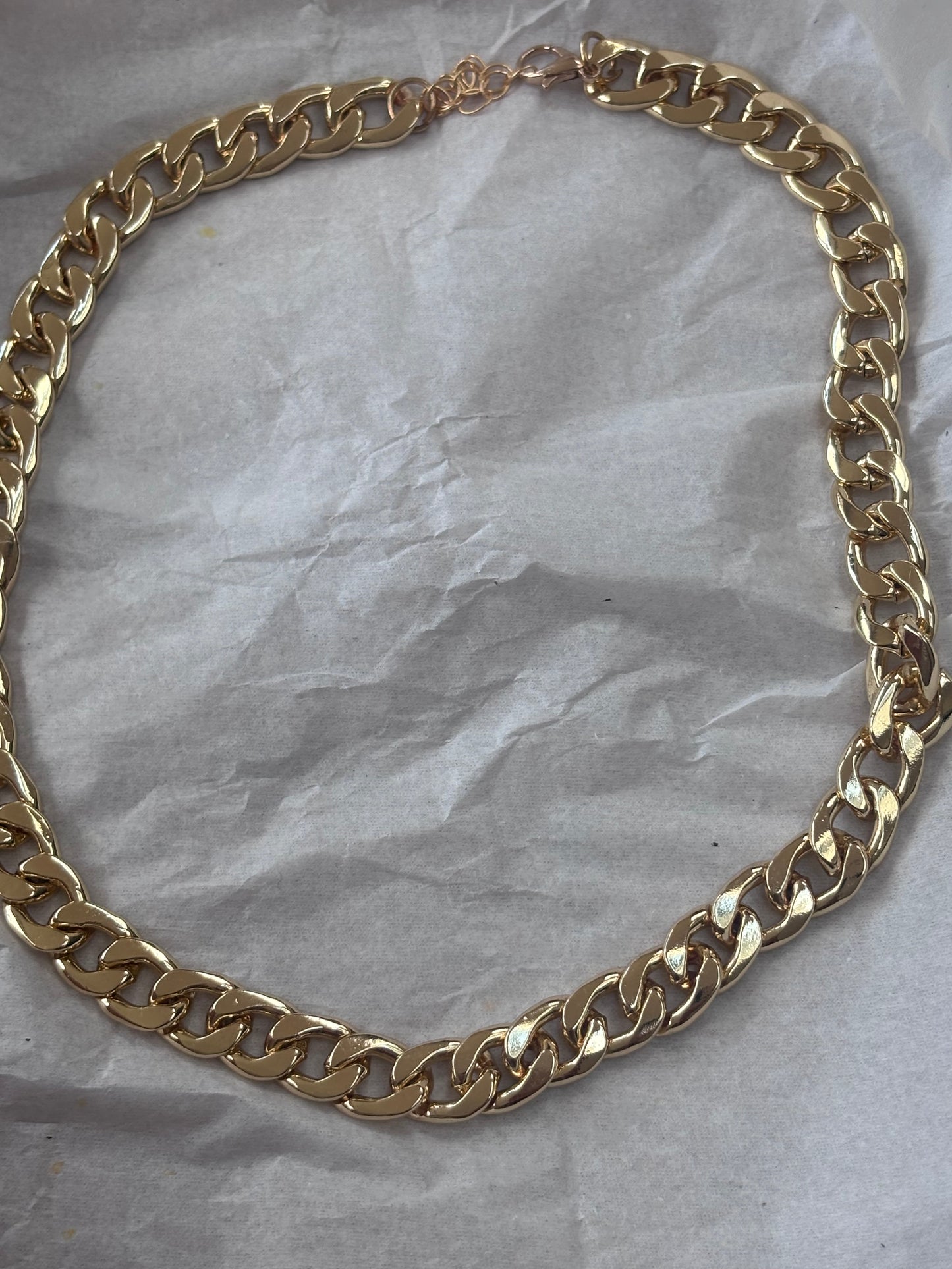 Gold chain necklace