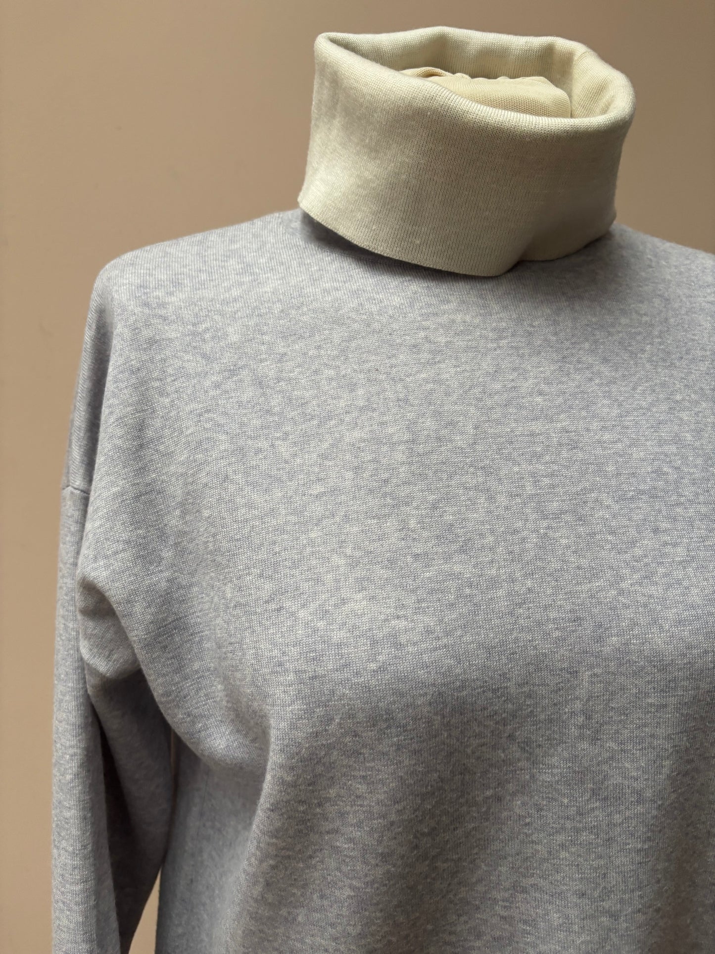 Jaeger grey 100% wool jumper size Small