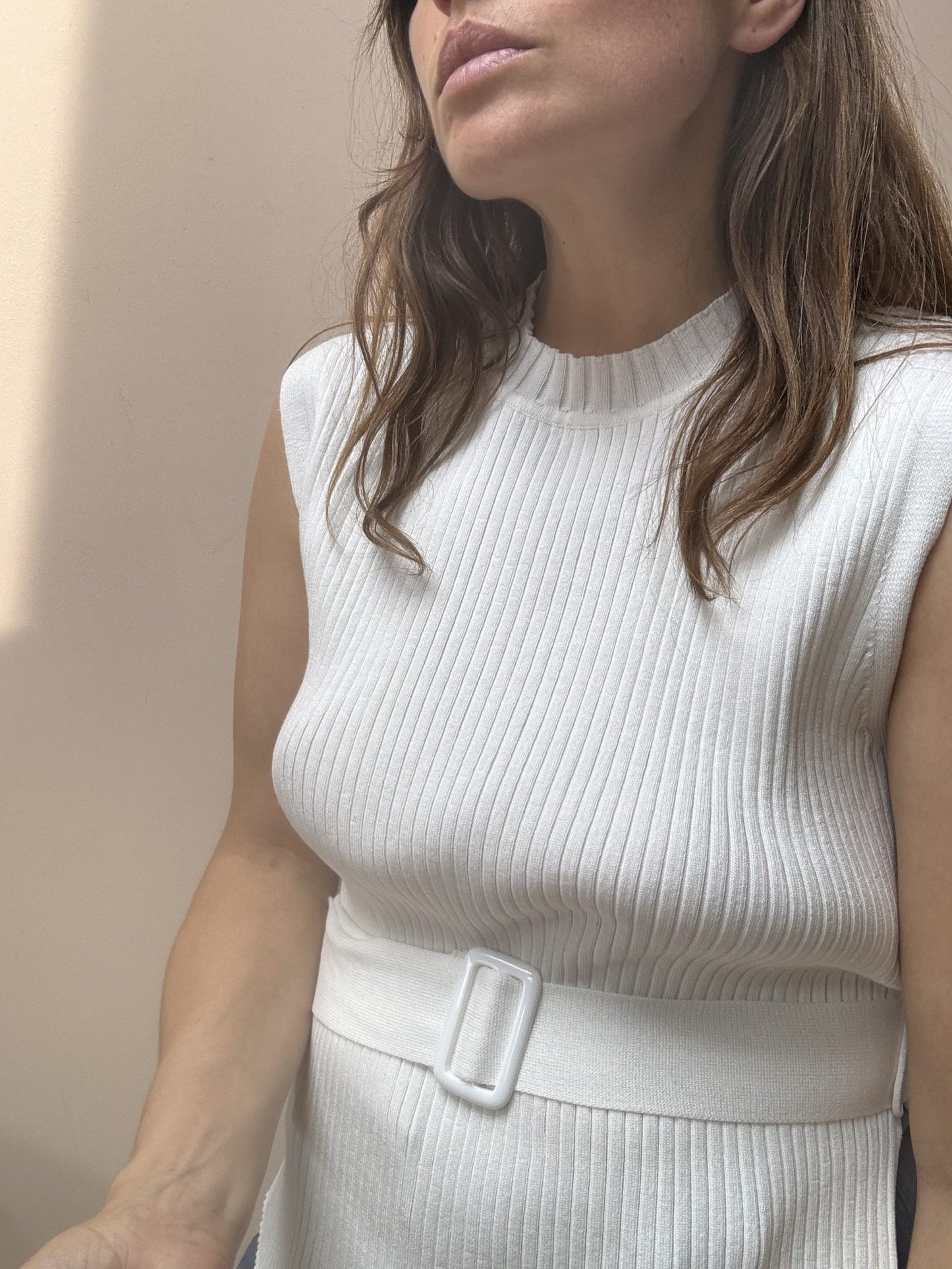 Soft white ribbed top with belt size S/M