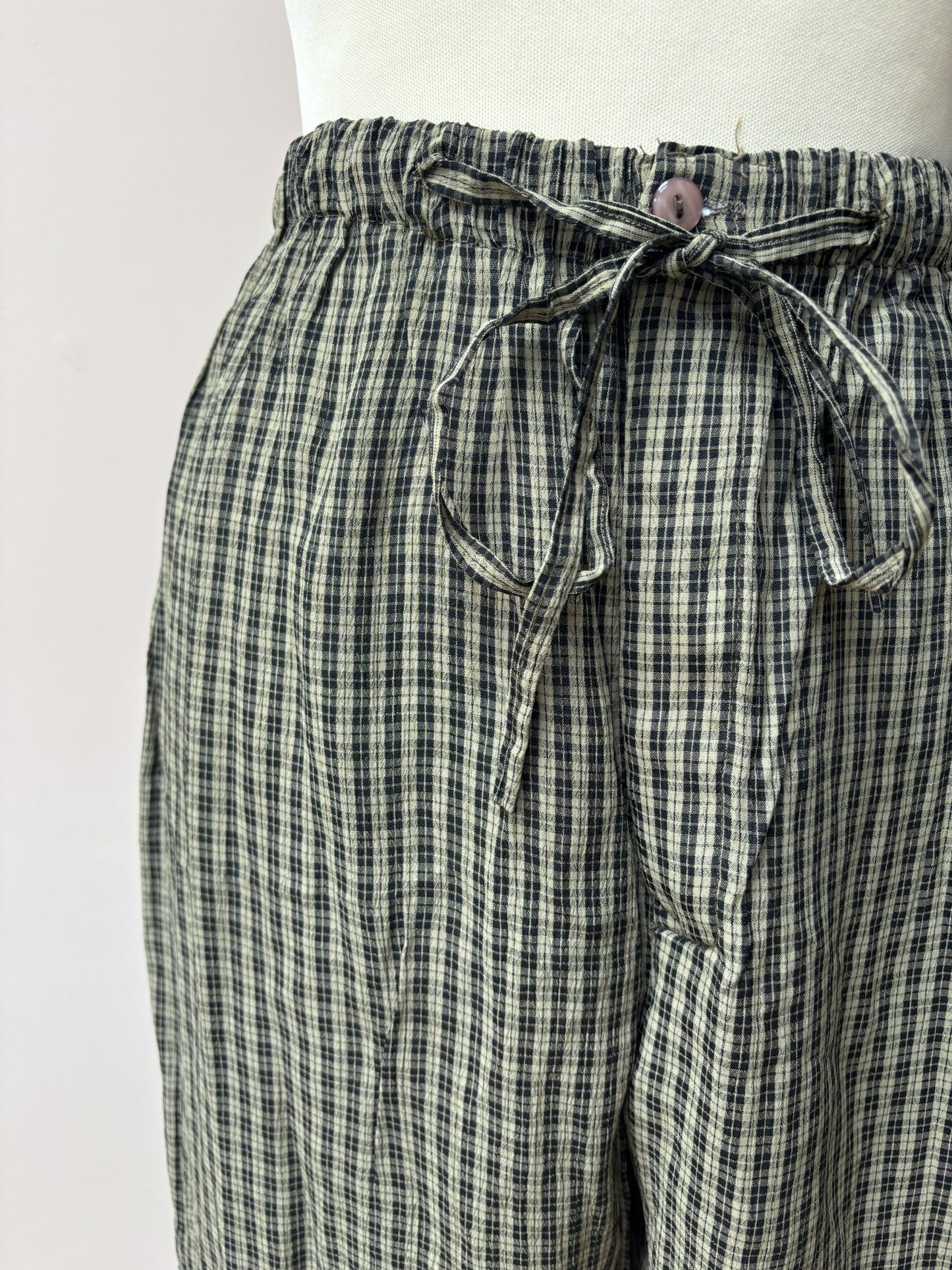 Green black check vintage trousers size 8-12