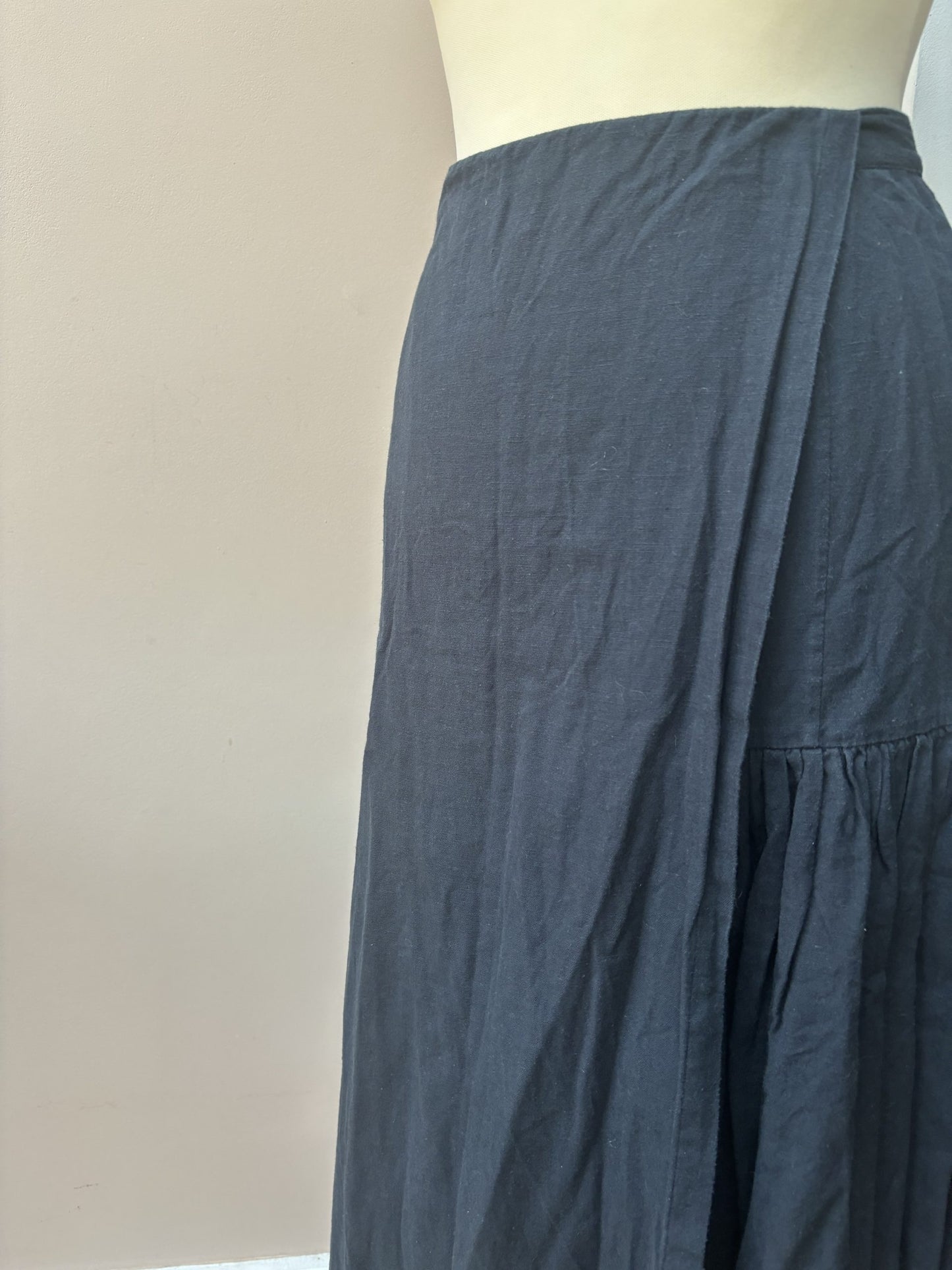 Really lovely Caramel cotton linen mix skirt size 8