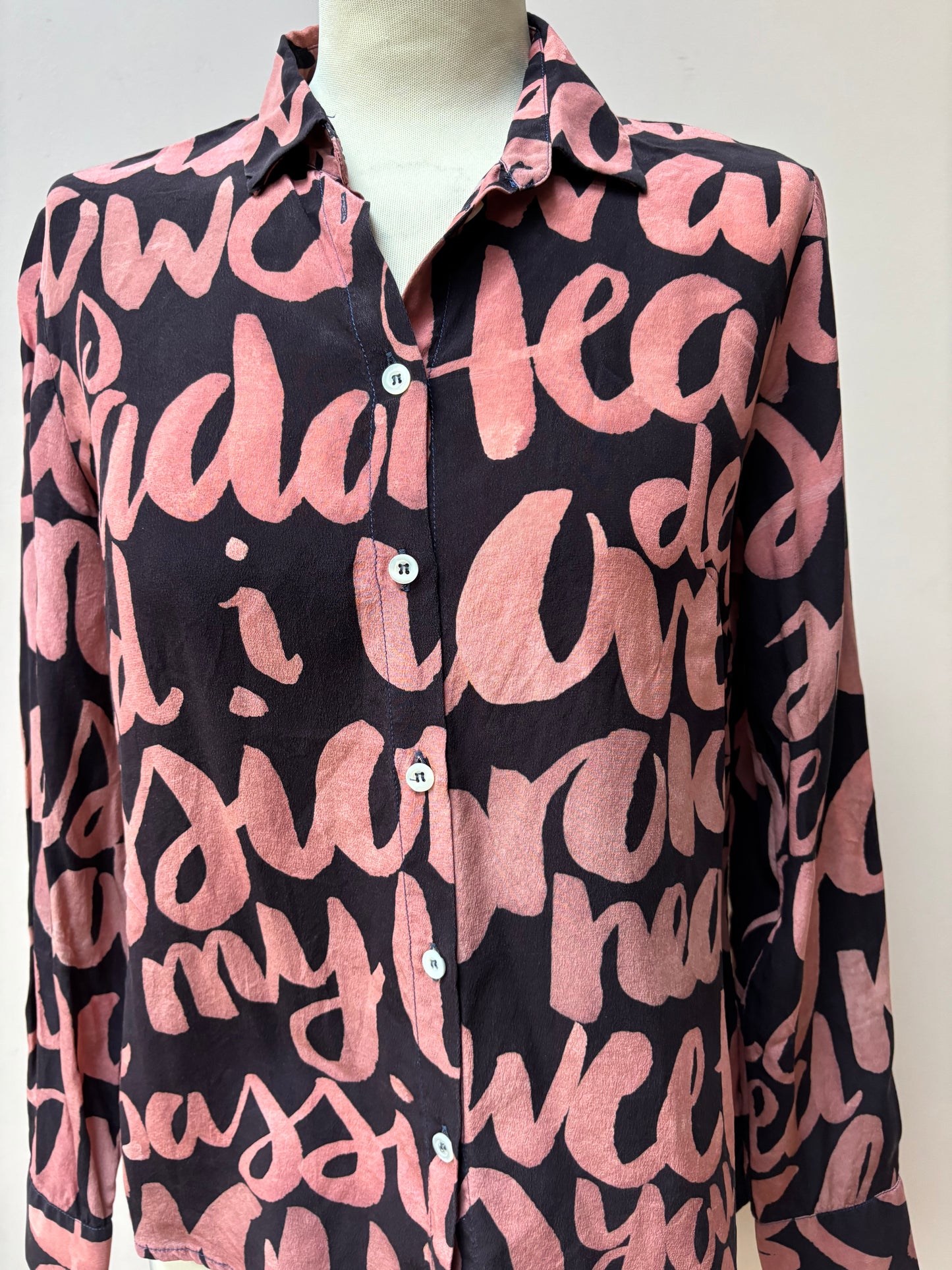 Vintage 100% silk shirt size 8/10