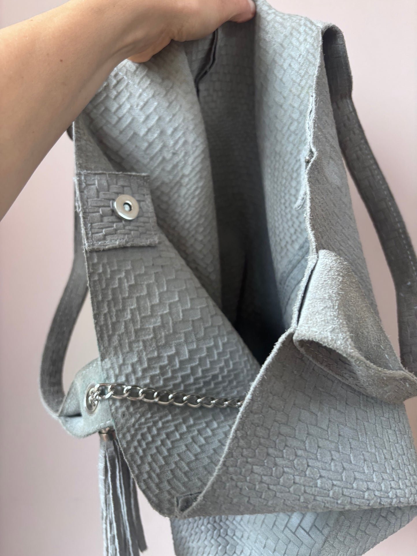 Grey suede bag with tassel