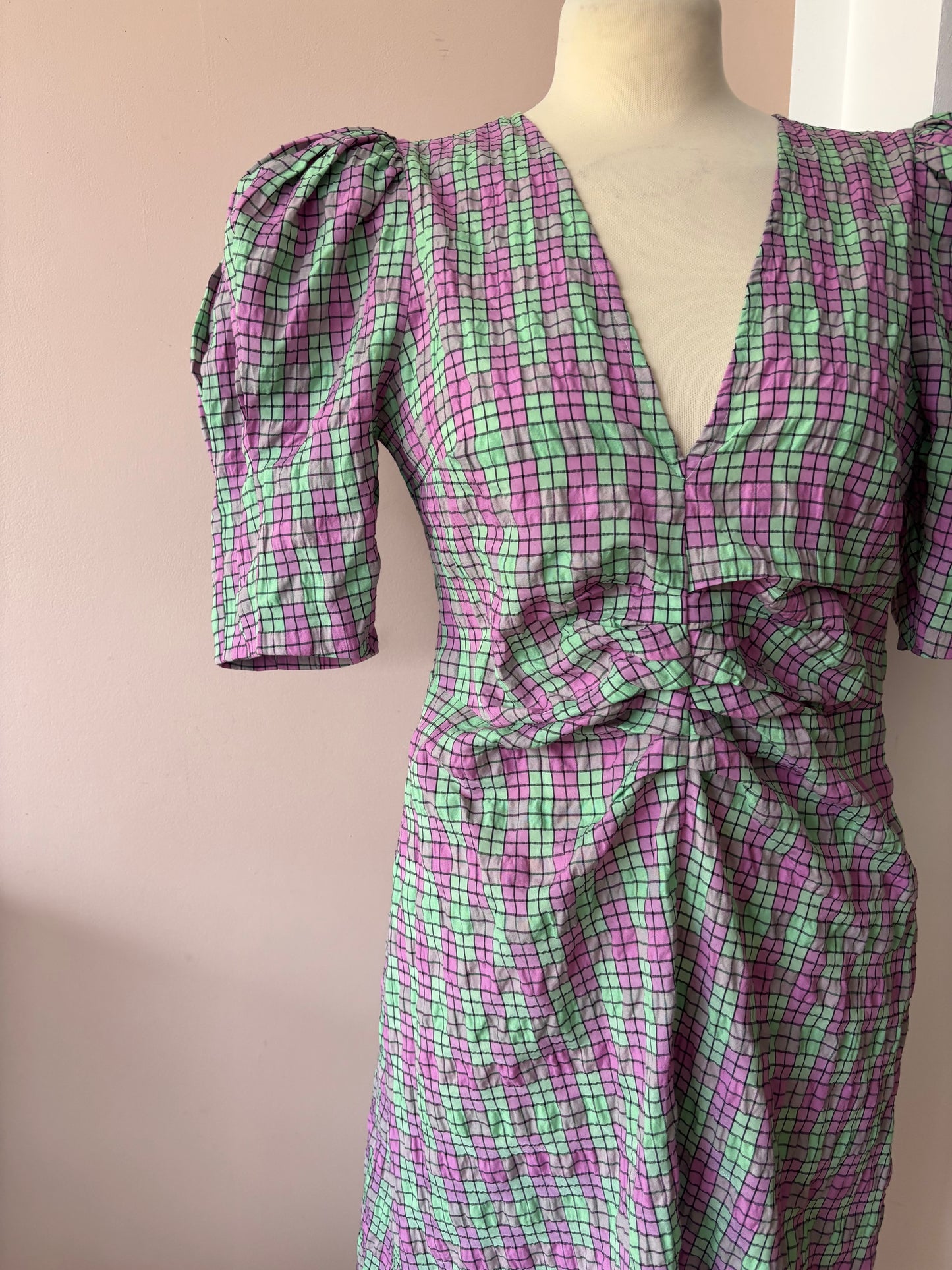 Pink green check puff sleeve dress size Large BNWT