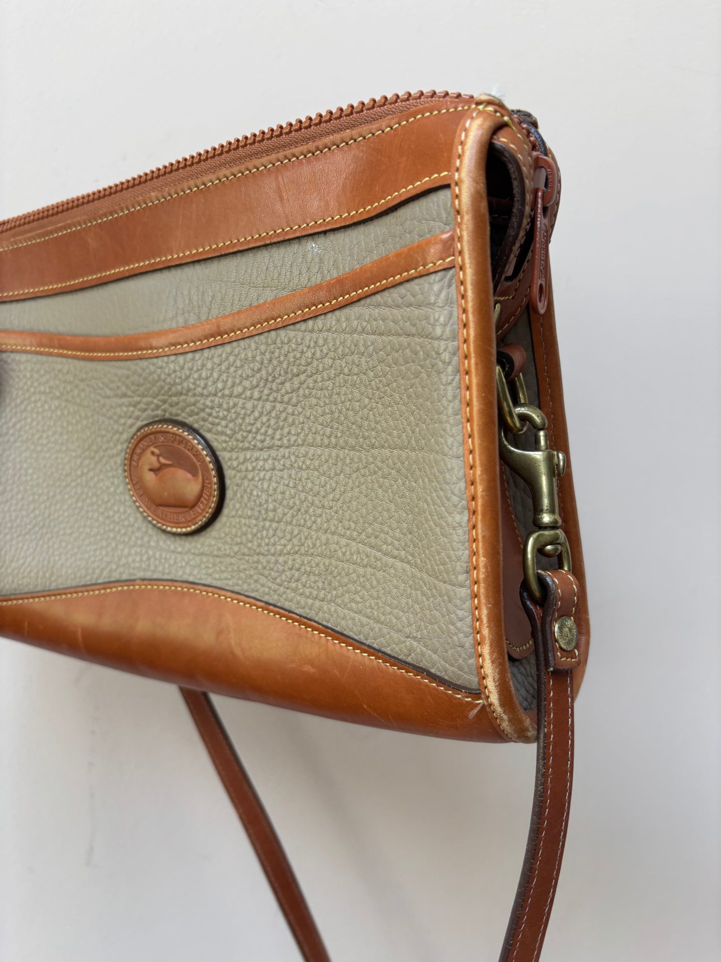 Vintage leather Dooney & Bourke bag