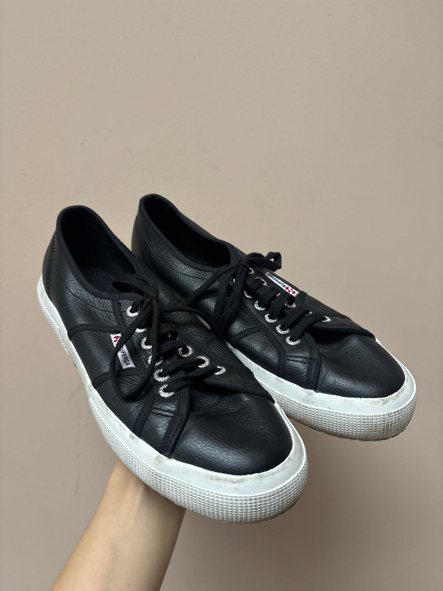 Black leather Superga shoes size 41 (UK7)