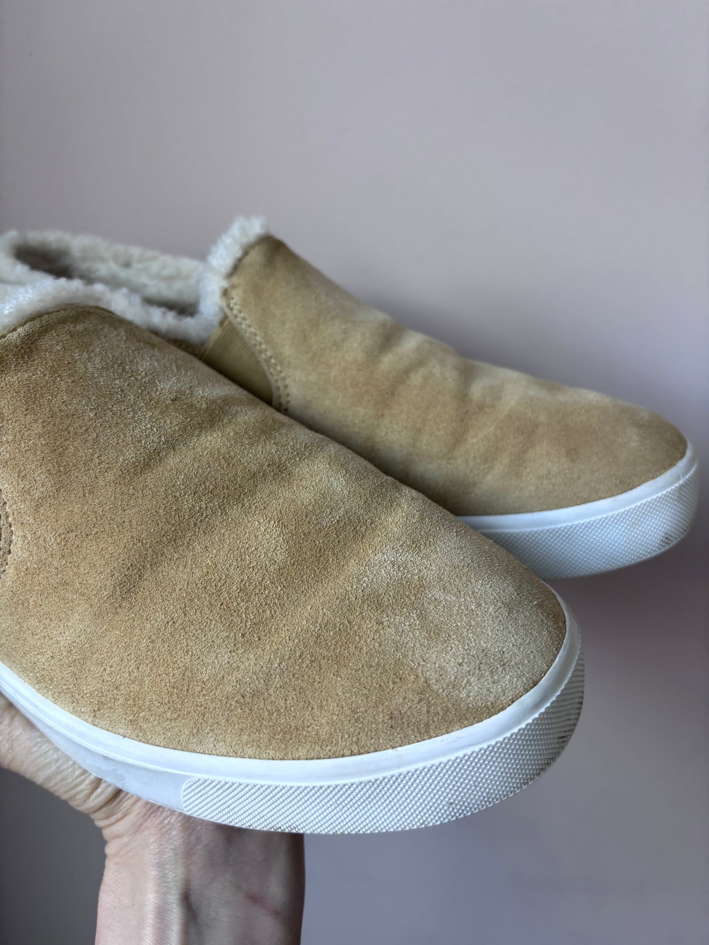 Vince suede shoes with fleece lining size 5.5