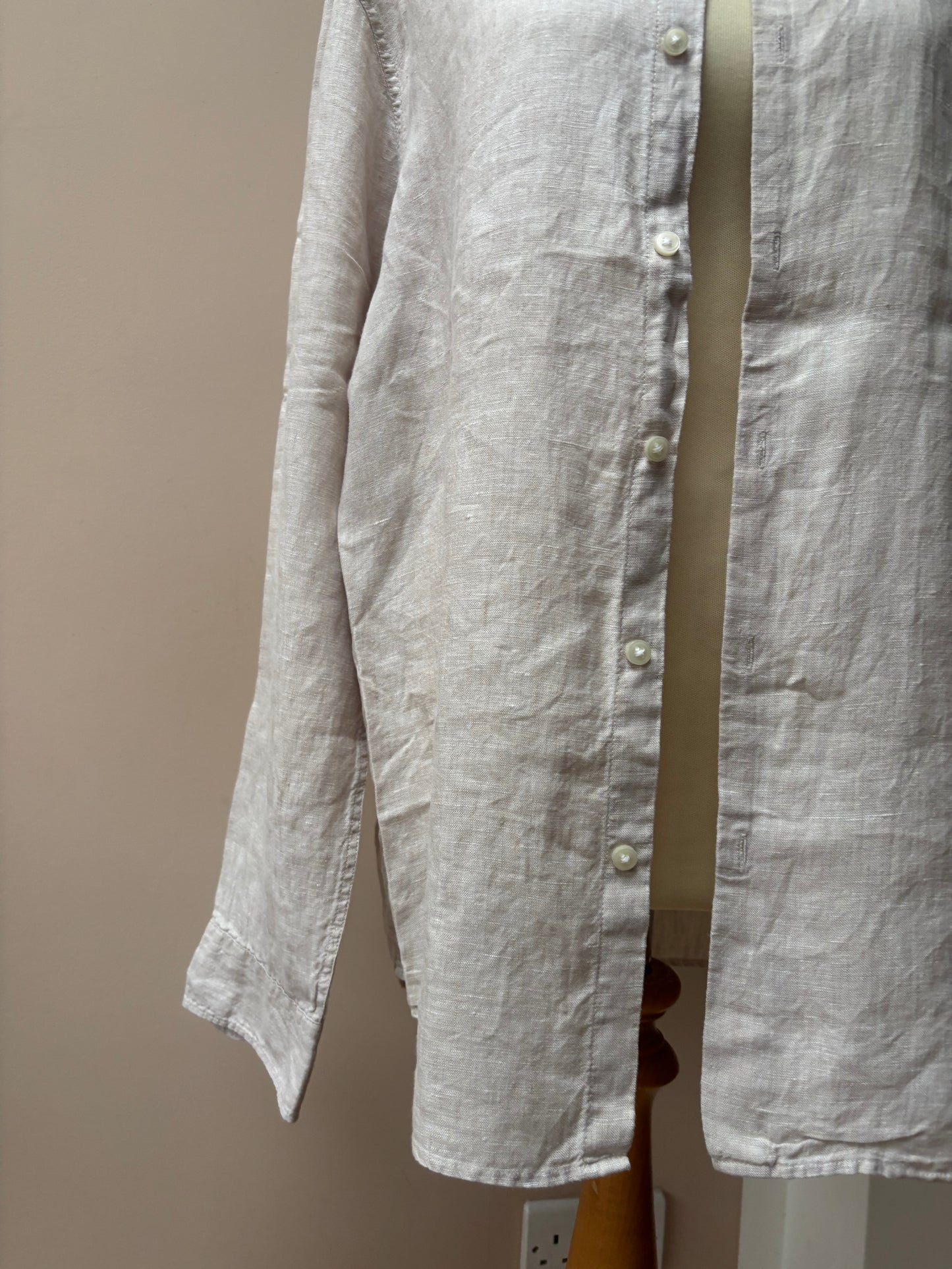 Greige 100% linen shirt size Large