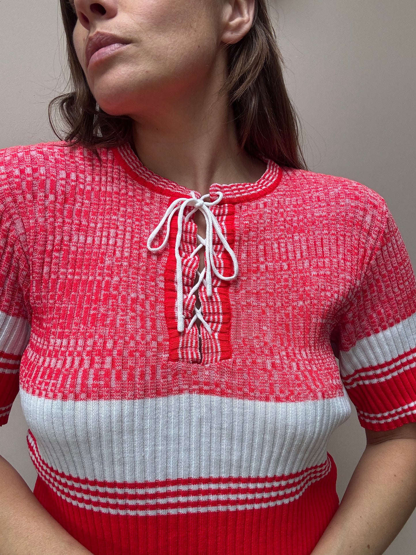 Vintage red white tie neck top size 10