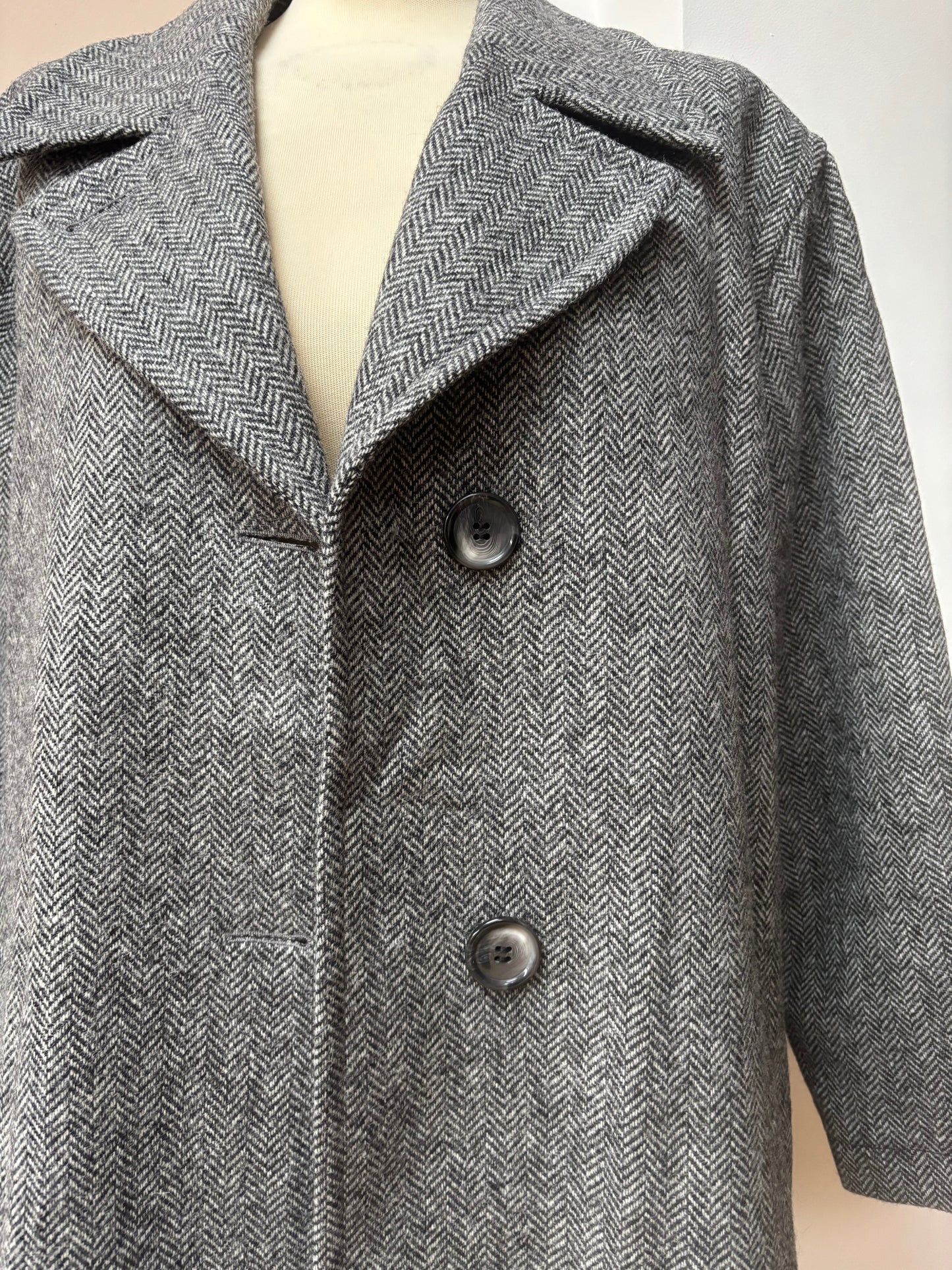100% pure new wool coat size 14/18