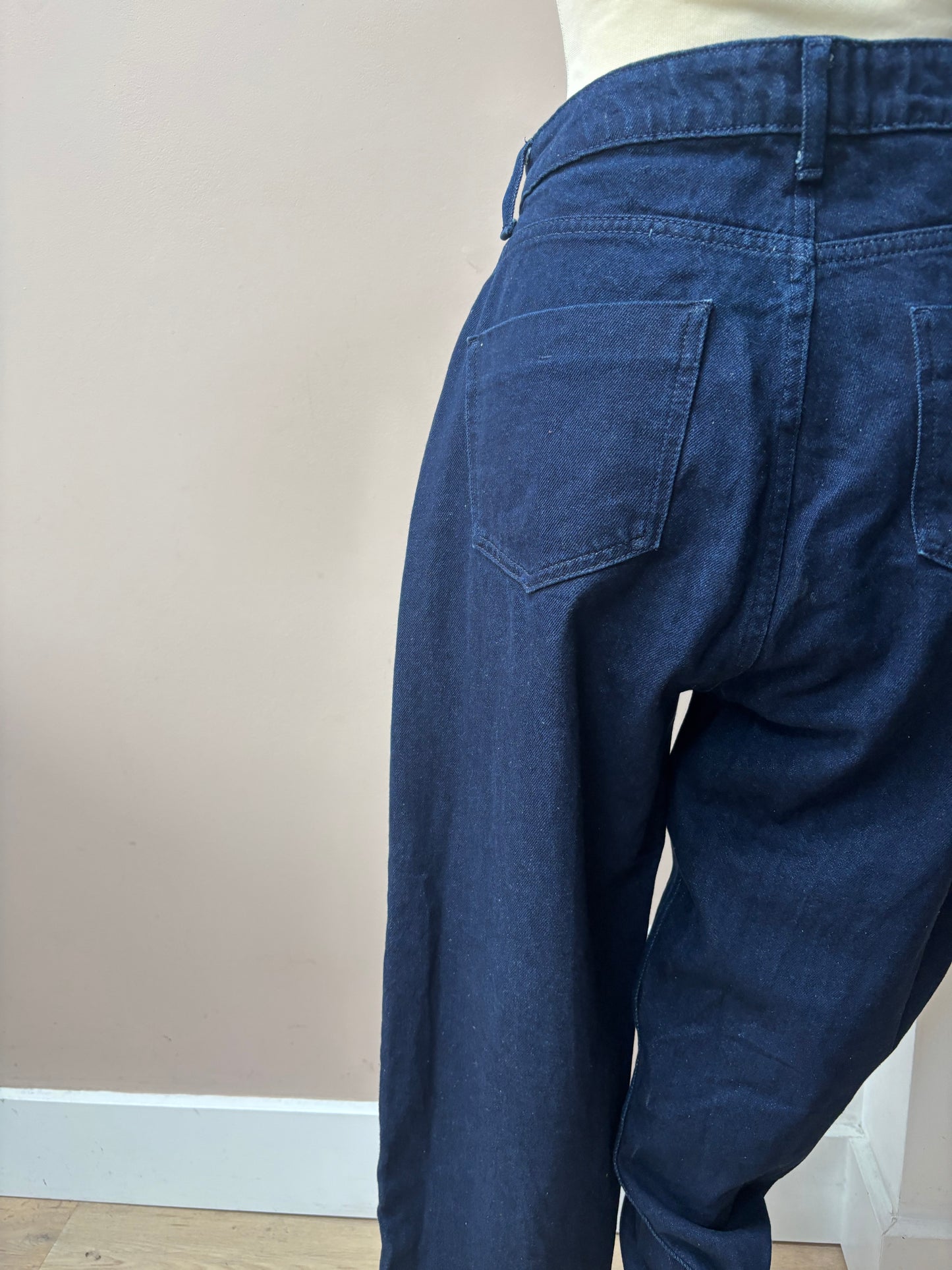 Dark blue fab shape 100% cotton jeans size 10