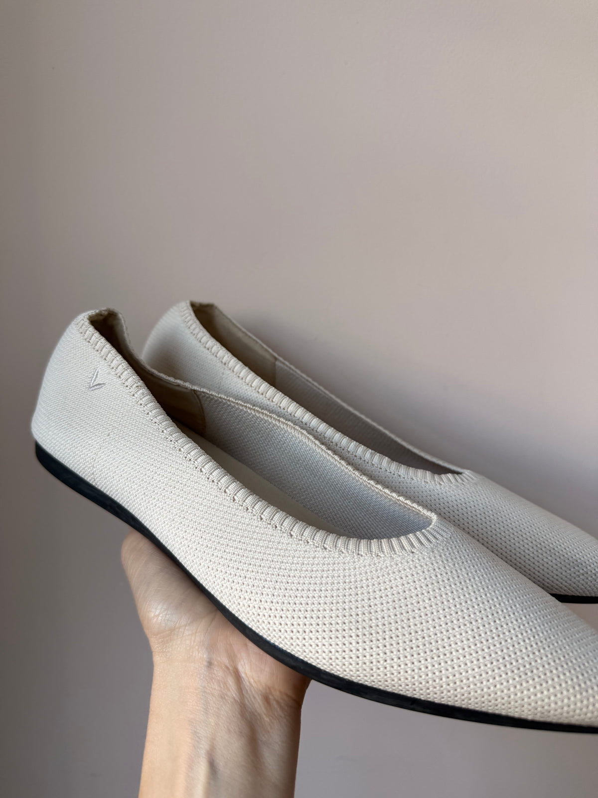 Vivaia cream flats size UK7