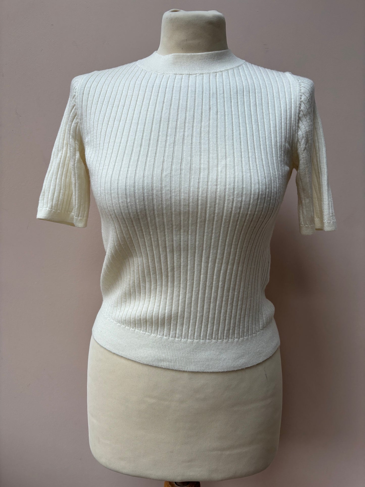 Cream 100% wool ribbed under layer size S/M
