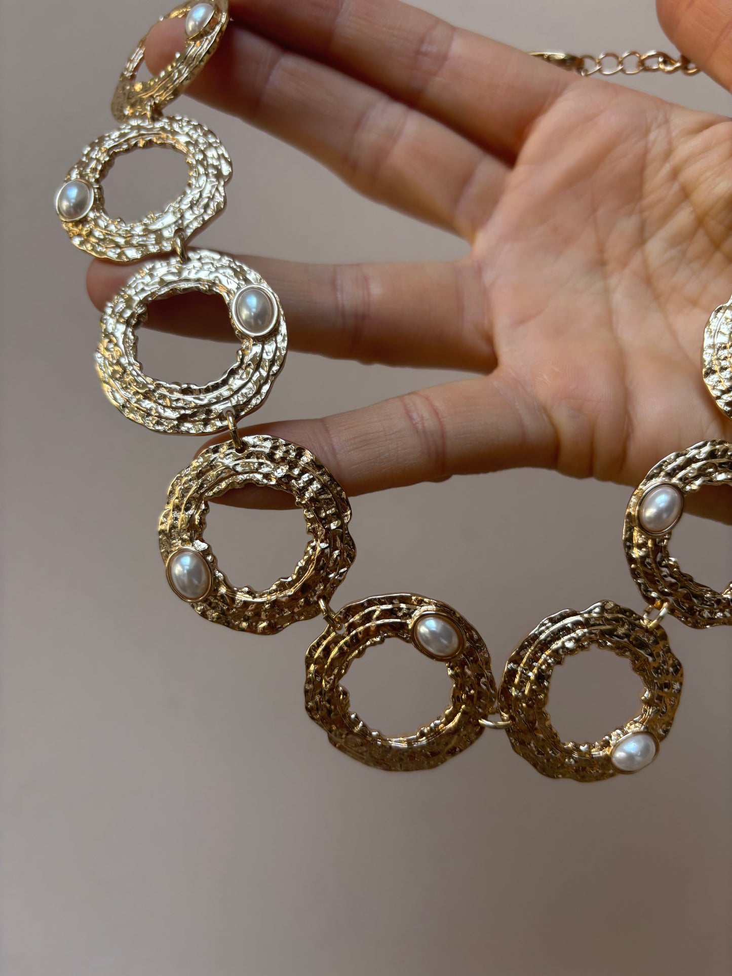 Gold circle chain necklace with pearl detail