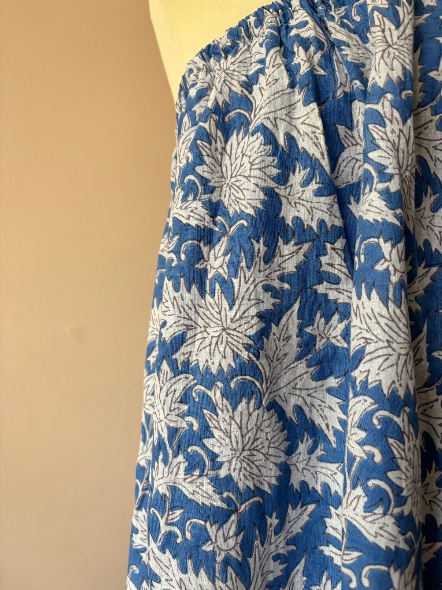 Patterned 100% cotton one shoulder dress size Medium