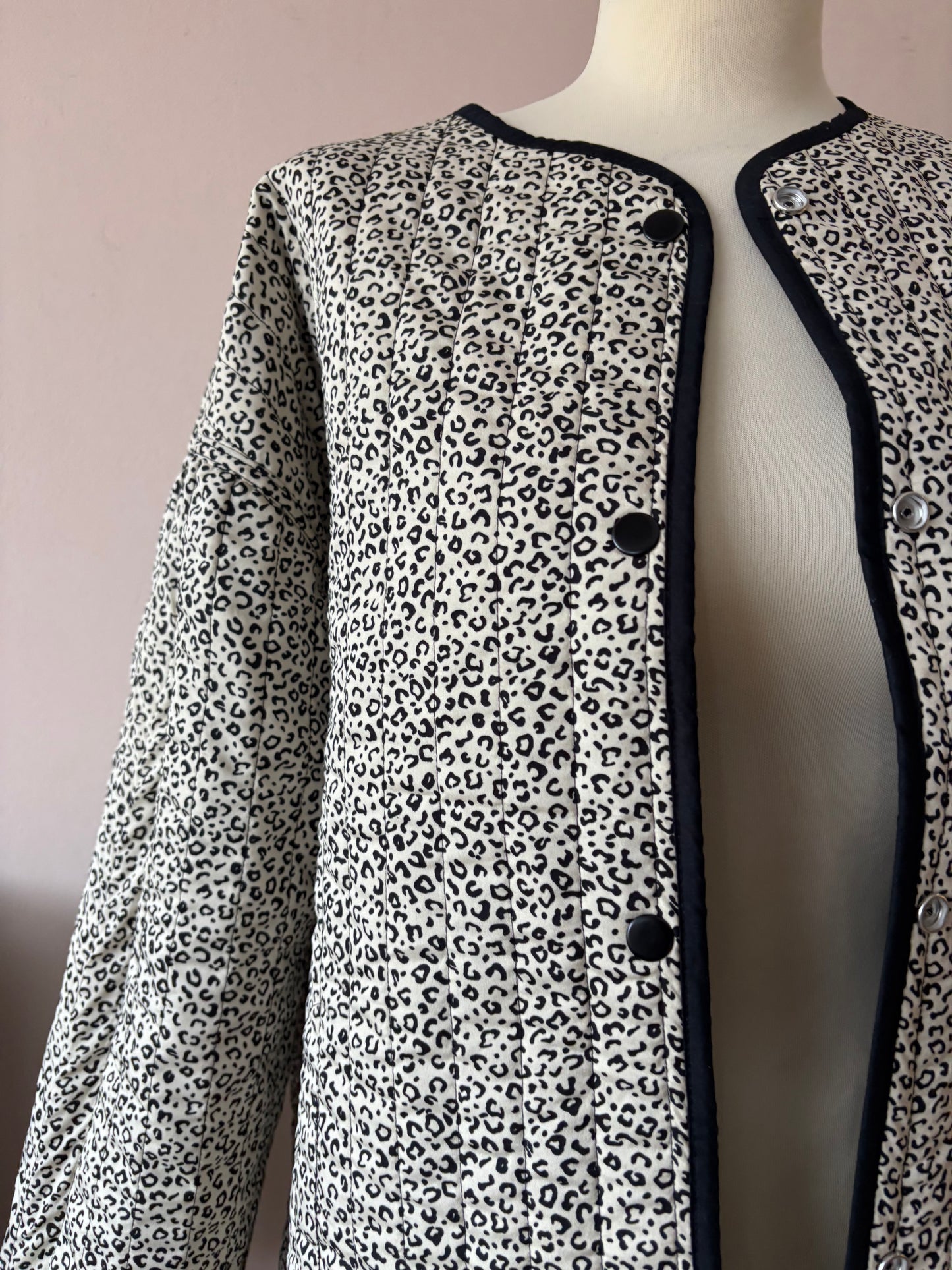 Leopard print and black reversible quilted jacket size 12-16