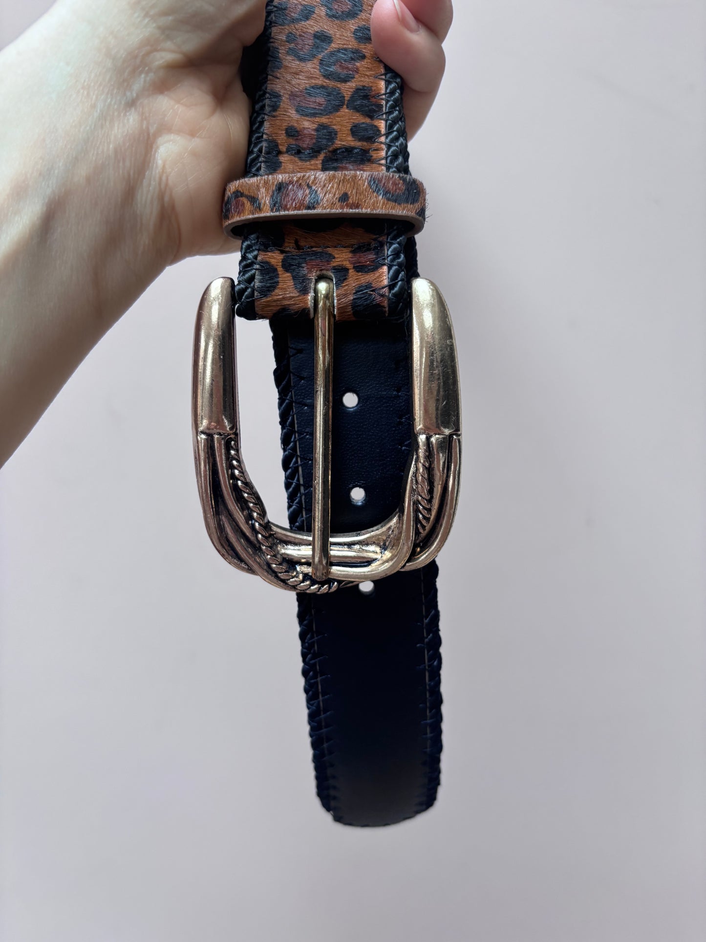 Animal print leather cow skin belt size size 8-12