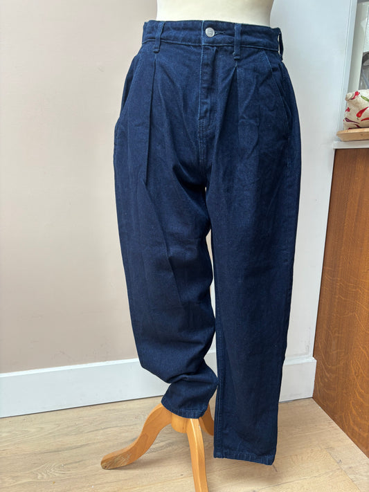 Dark blue fab shape 100% cotton jeans size 10