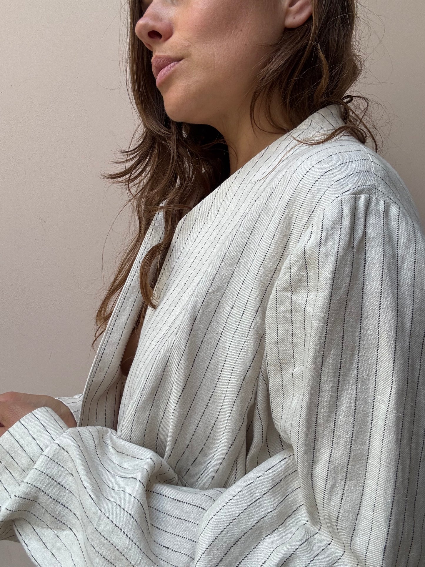 Beige pin stripe 100% linen long blazer size 18-22