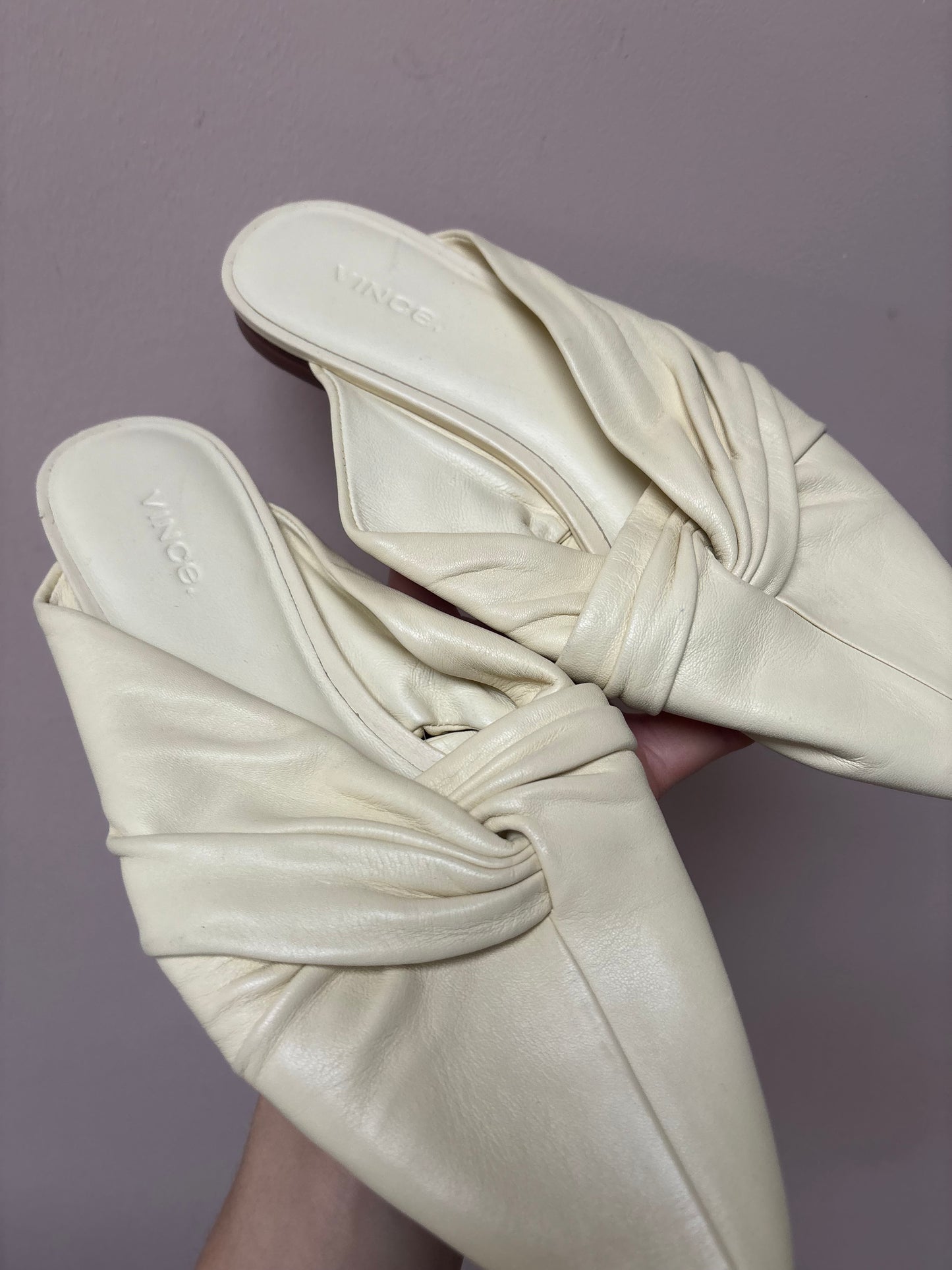 Vince cream leather shoes size UK5