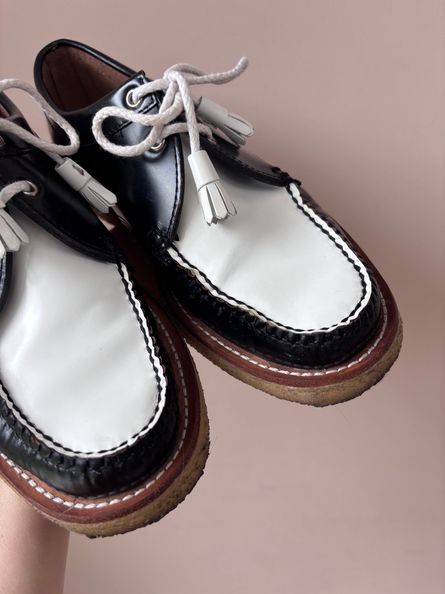 Weejuns black white loafers size UK6.5