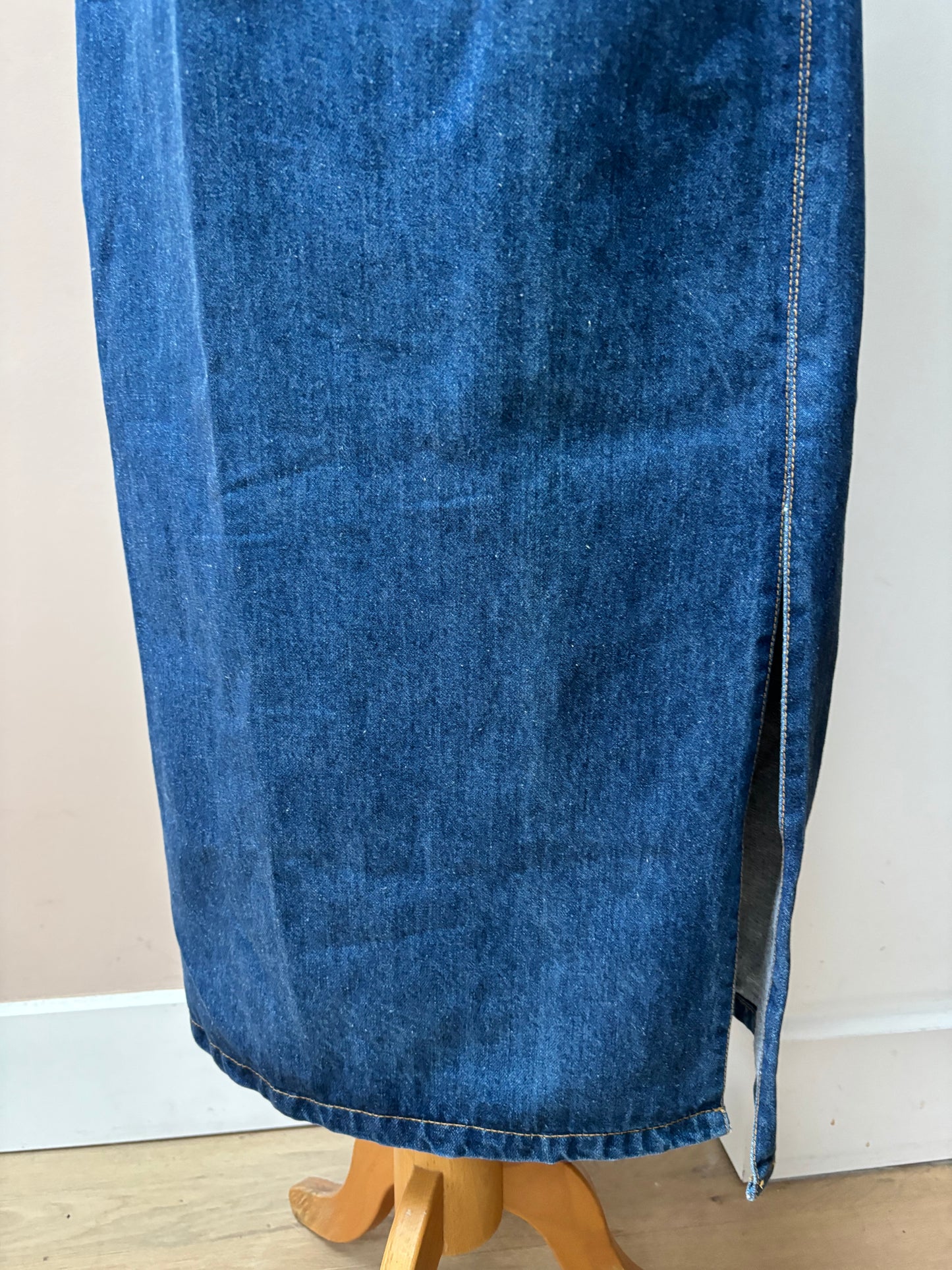 Vintage blue 100% cotton denim skirt size 10/12