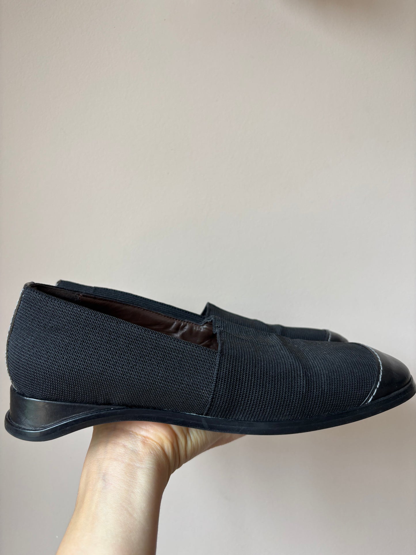 Vintage black shoes size UK4