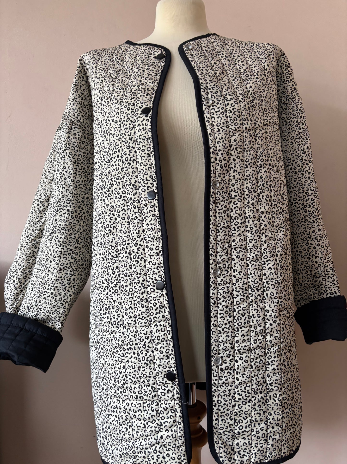 Leopard print and black reversible quilted jacket size 12-16