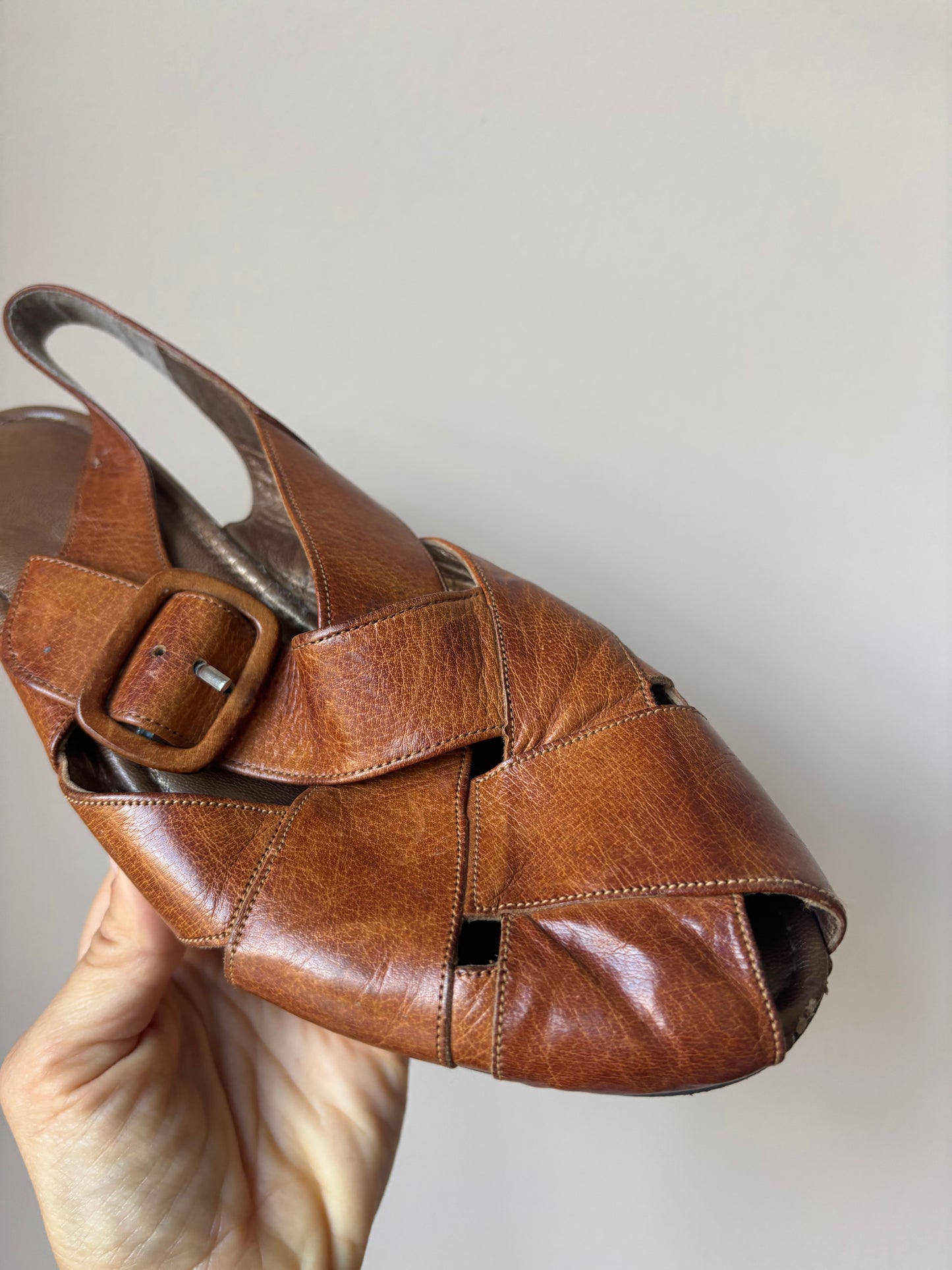 Vintage brown leather shoes size 5