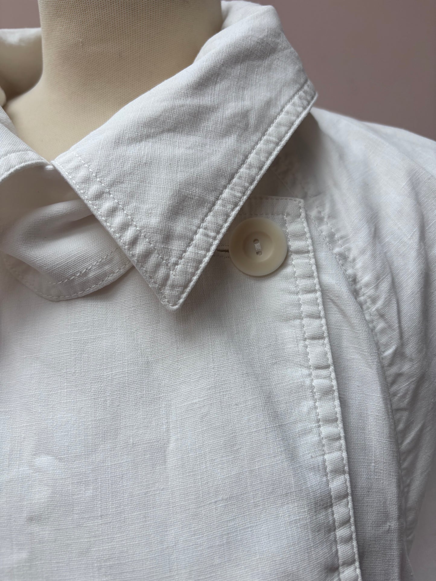 White 100% linen jacket size 14