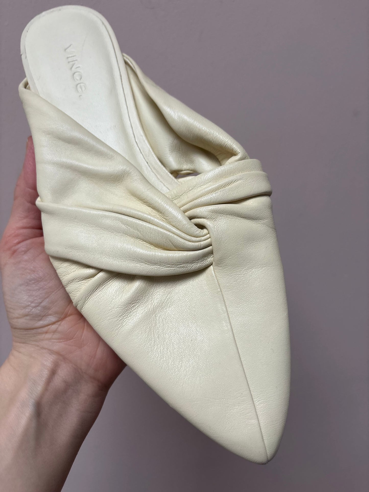 Vince cream leather shoes size UK5