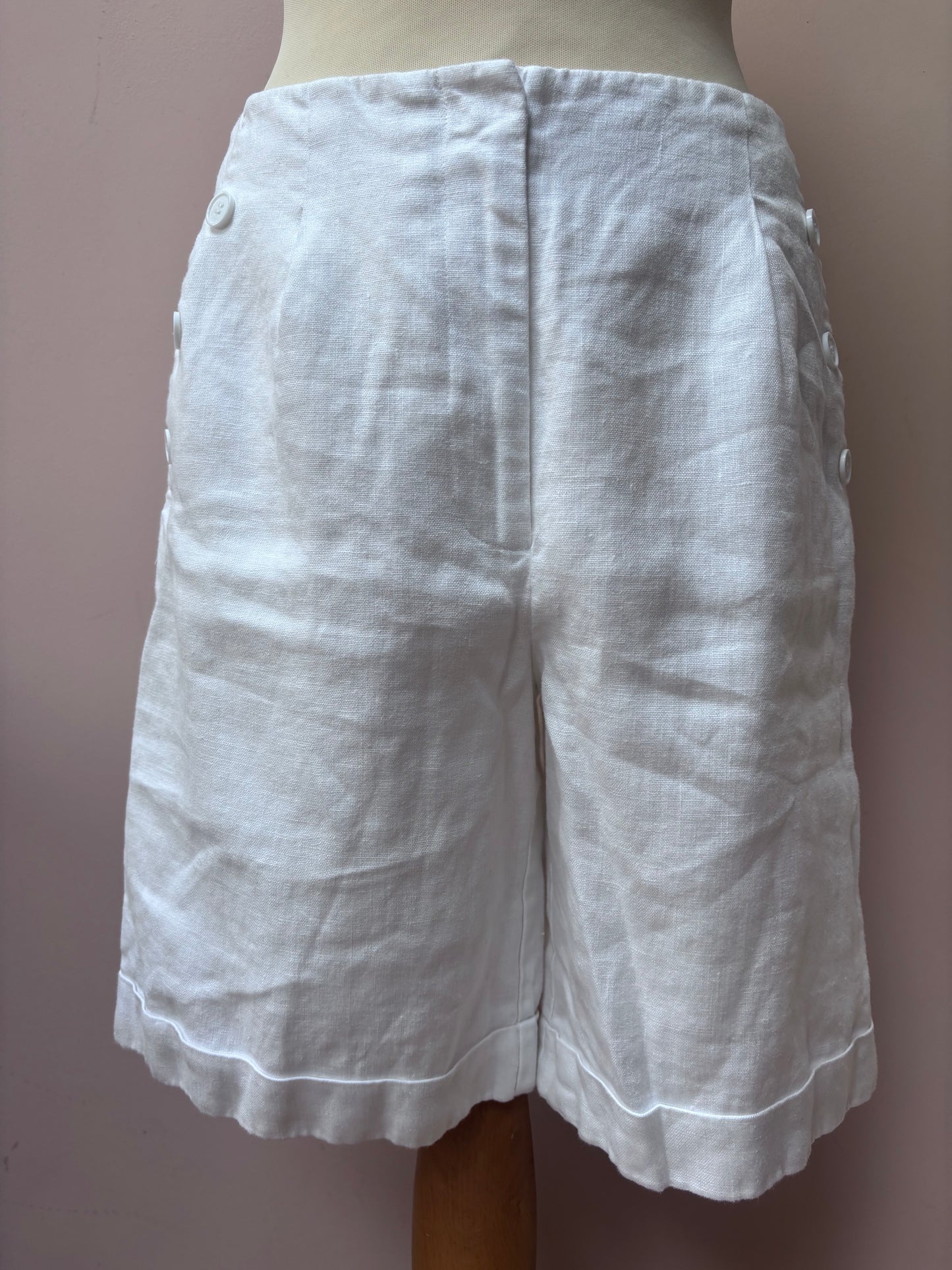 Jaeger white 100% linen shorts size 12