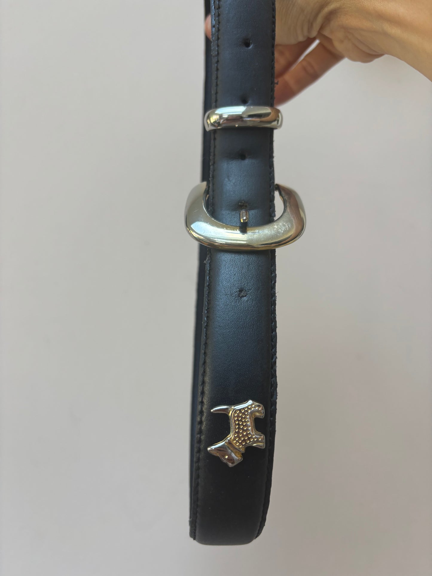 Black leather belt with dogs on size Small