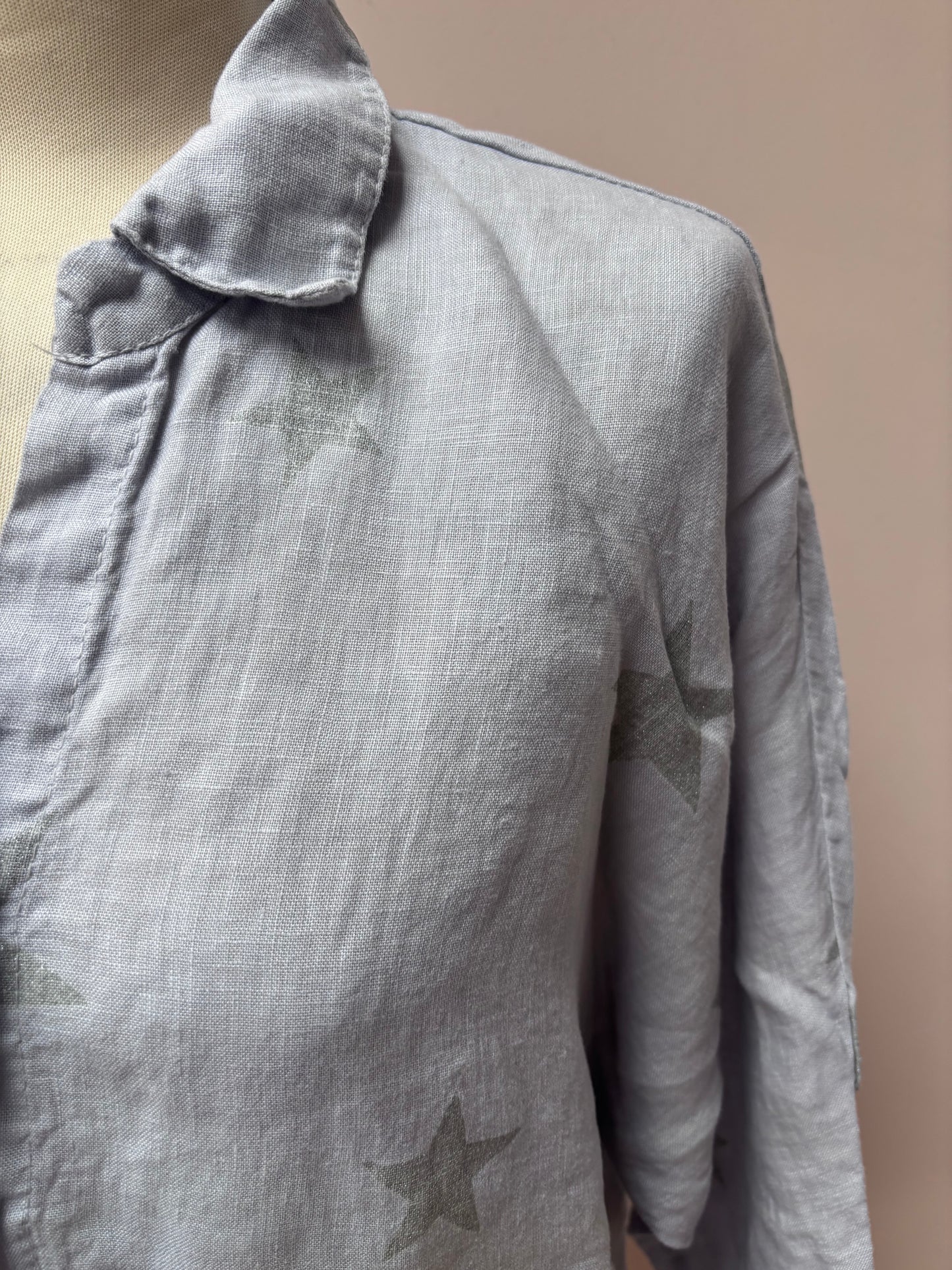 Pale grey 100% linen star shirt size 10