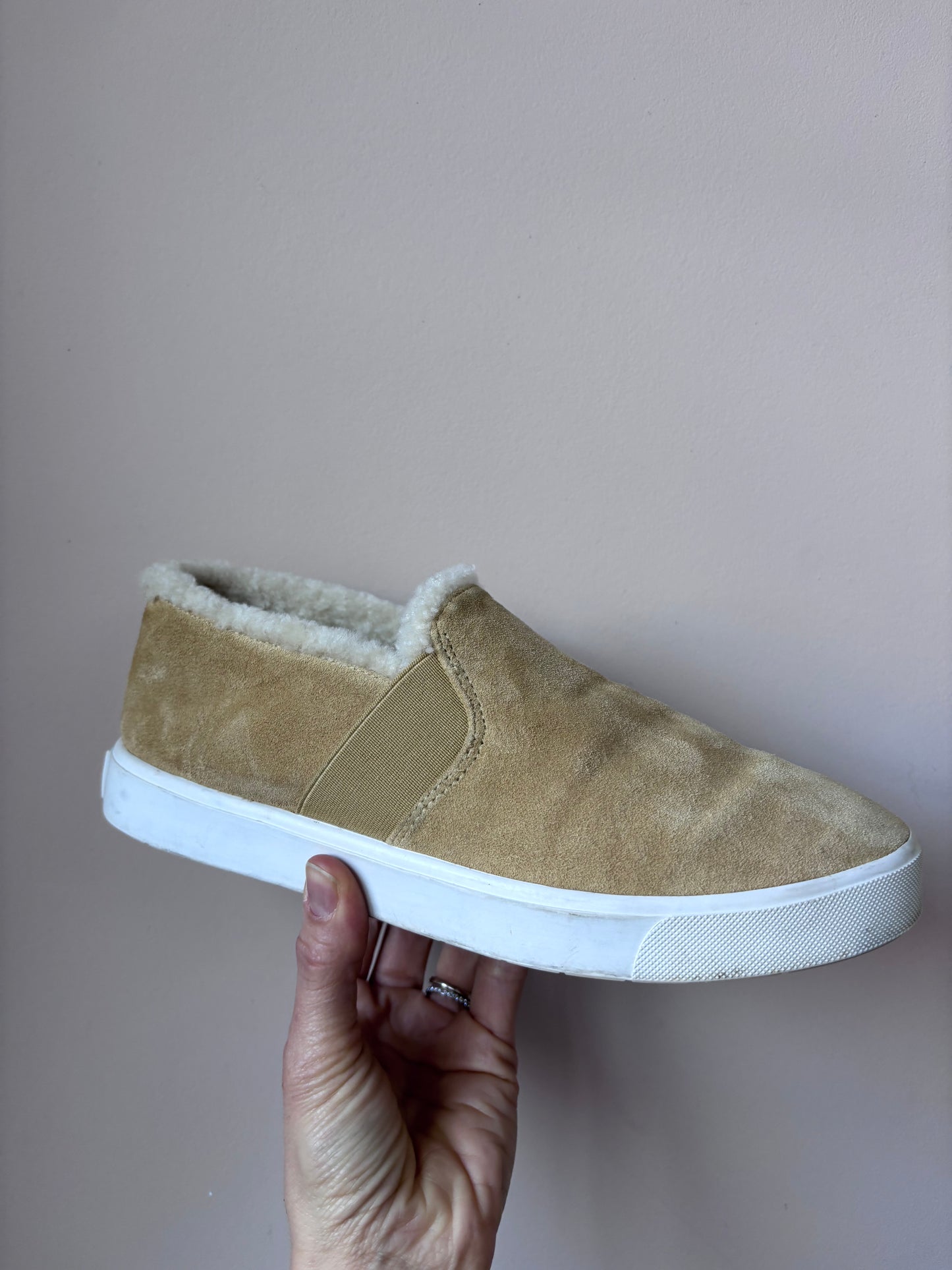 Vince suede shoes with fleece lining size 5.5