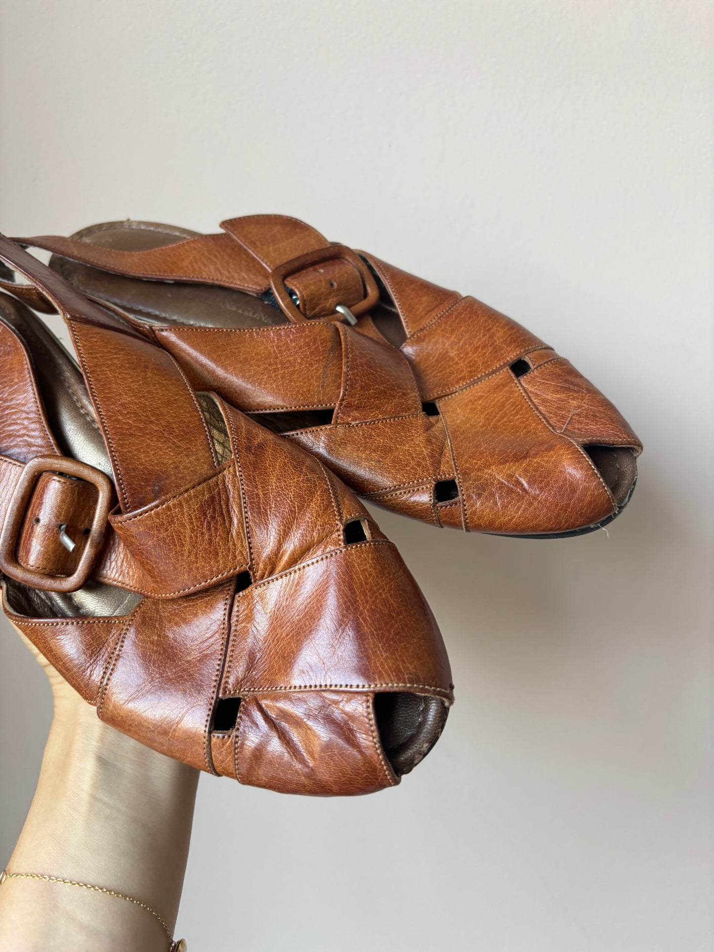 Vintage brown leather shoes size 5