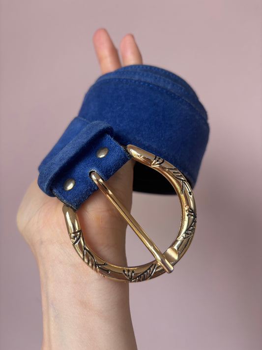 Vintage cobalt blue suede belt size S/M
