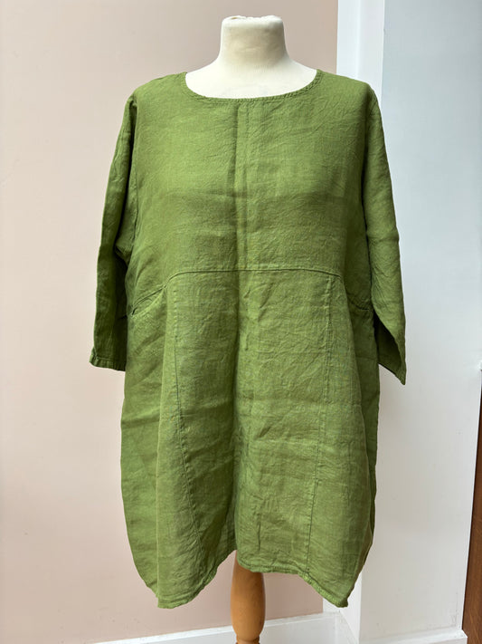 Oska apple green 100% linen tunic size M/L