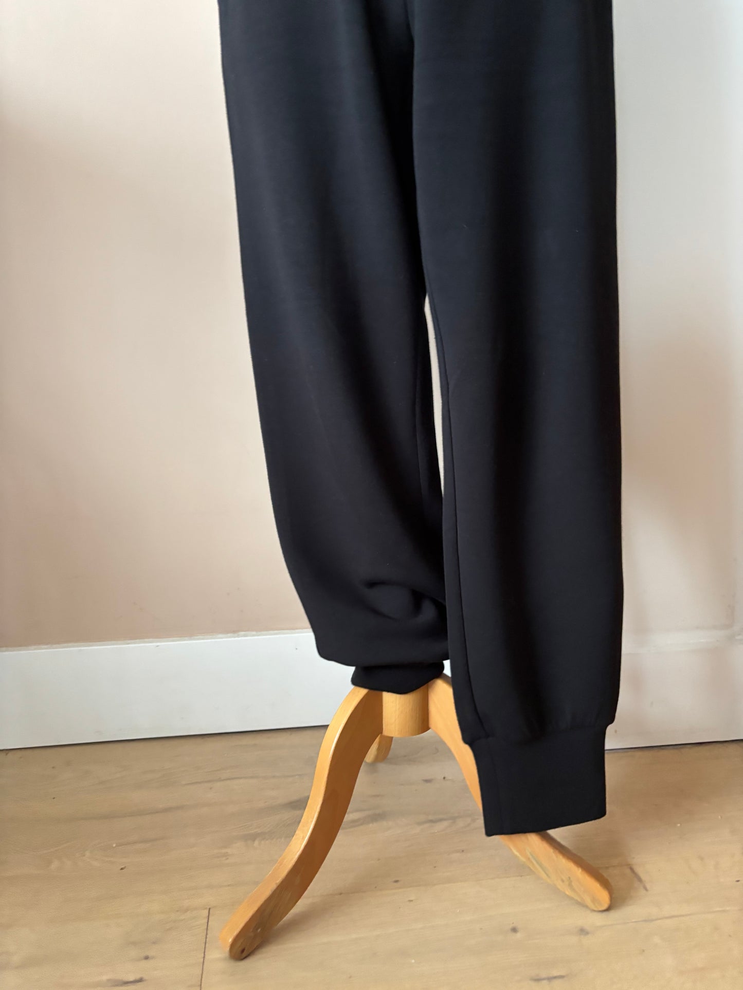 Varley double soft black joggers size 12/14